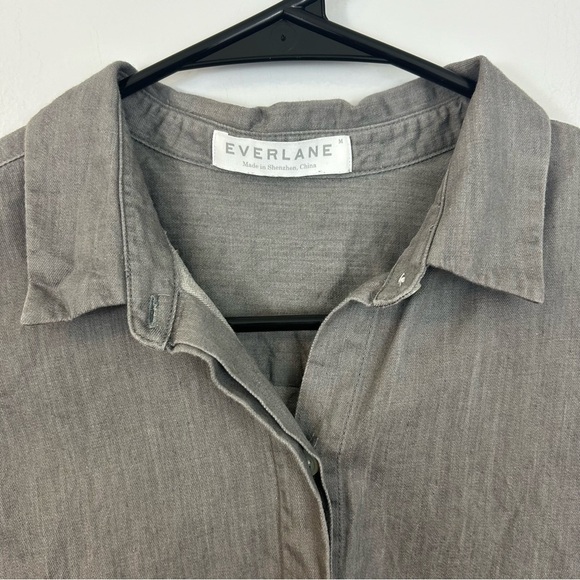 Everlane Poplin Sleeveless Button Down Grey Top Size Medium - Picture 7 of 13